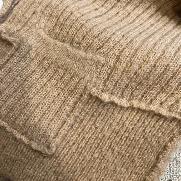 New Free People Mimosa V neck button cropped wool cardigan. - Picture 7 of 9